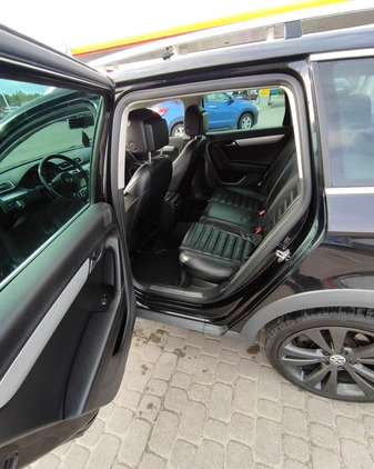 Volkswagen Passat cena 51900 przebieg: 245000, rok produkcji 2014 z Ełk małe 191